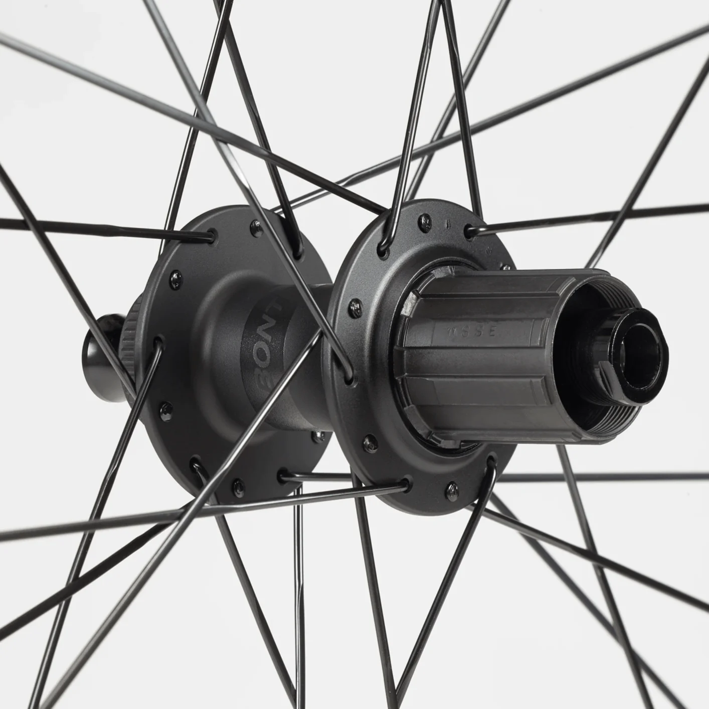Bontrager Aeolus Elite 35 TLR Disc Road Wheel - Image 4