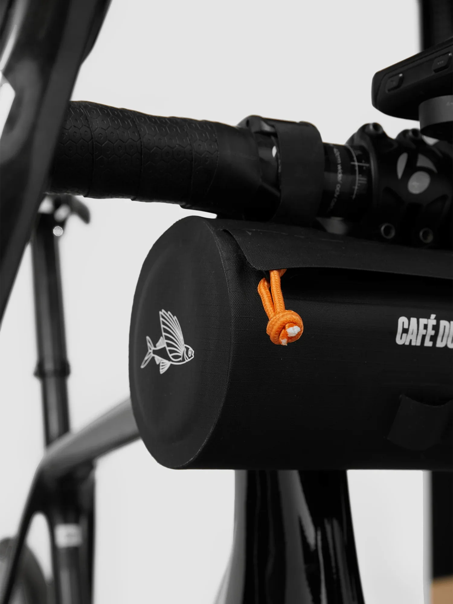 Café du Cycliste Handlebar Pouch Bag Black - Image 4