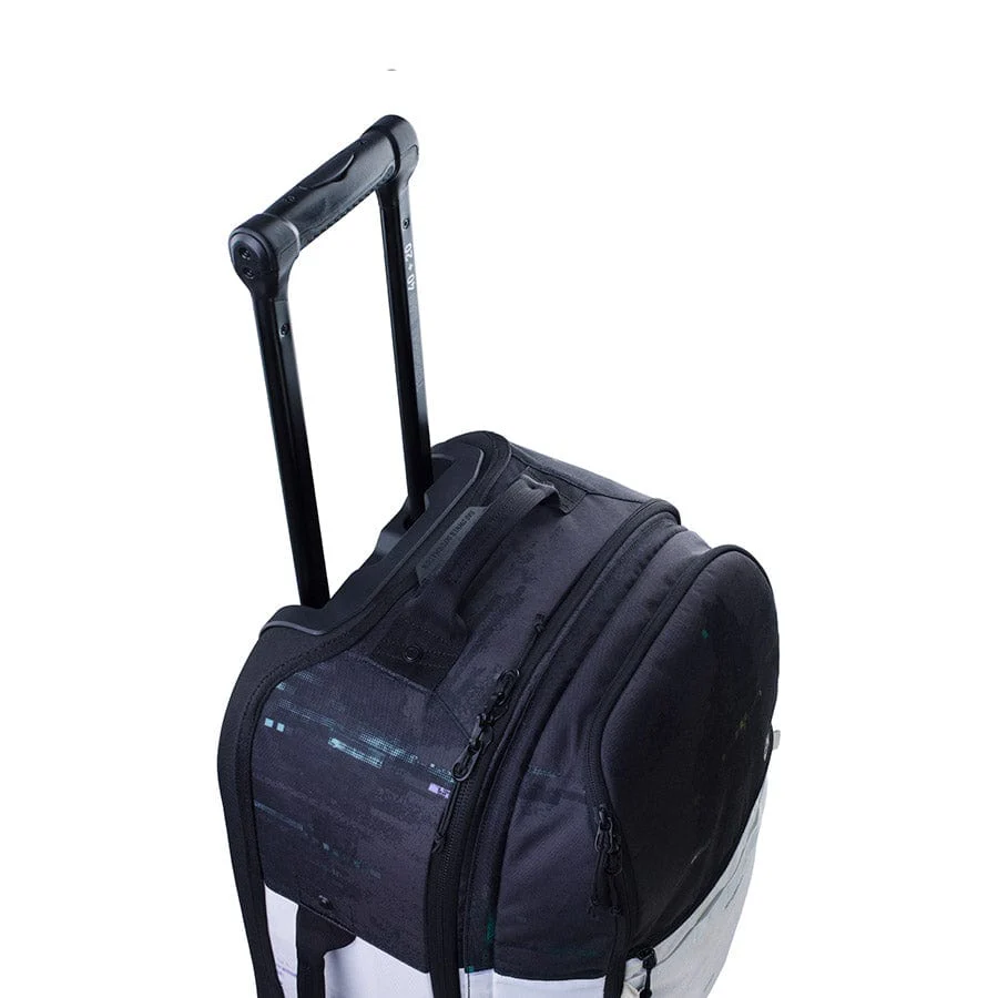 EVOC Terminal Bag 40+20 - Image 11